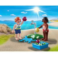 playmobil-children-with-water-balloons