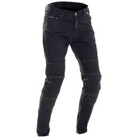 richa-tokio-jeans