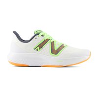 new-balance-chaussures-fuelcell-rebel-v3